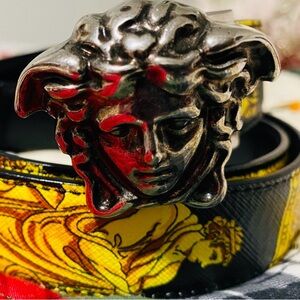 Versace reversible La Medusa Baroque Leather Belt with Silver Medusa Authentic